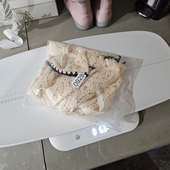 Zara Cream Crochet Boho Crop Top Size Small Long Sleeve Lace Knit Festival Top - Picture 5 of 5